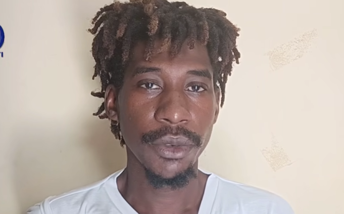 Lapolis Sidès arete yon manb rezo trafik zam