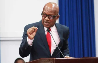 Ansyen depite Jean-Robert Bossé retire kò li nan pati OPL