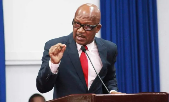 Ansyen depite Jean-Robert Bossé retire kò li nan pati OPL