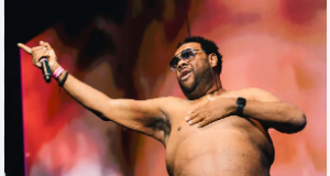 Rapè ameriken Fatman Scoop mouri sibitman apre li tonbe sou sèn
