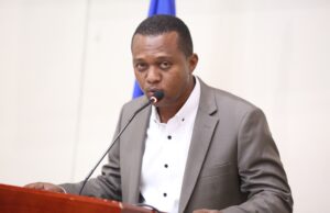 Premye Minis Conille blame minis Sante Piblik la pou dezòd nominasyon ak pwomosyon