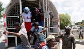Dominikani : Kèk aktivite kòmanse gen pwoblèm apre Abinader lage koukouwouj dèyè Ayisyen