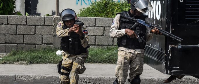 Lapolis touye plis pase yon kenzèn bandi nan Akayè ak Ba Latibonit
