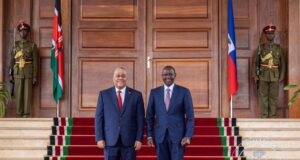 Conille chita pale ak prezidan Ruto nan peyi Kenya