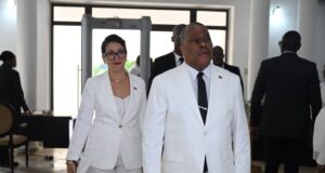 Eskandal BNC : Conille mande ofisyèlman pou CPT a pouse do 3 konseye enkilpe yo