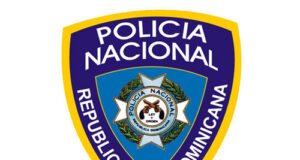 Yo kenbe ofisye Polis Dominiken nan vann zam ak minisyon bay gang ann Ayiti
