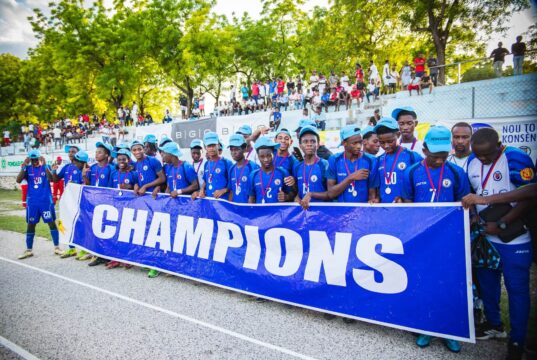 Tounwa U-19-Ayiti U17 ranpòte tit chanpyon
